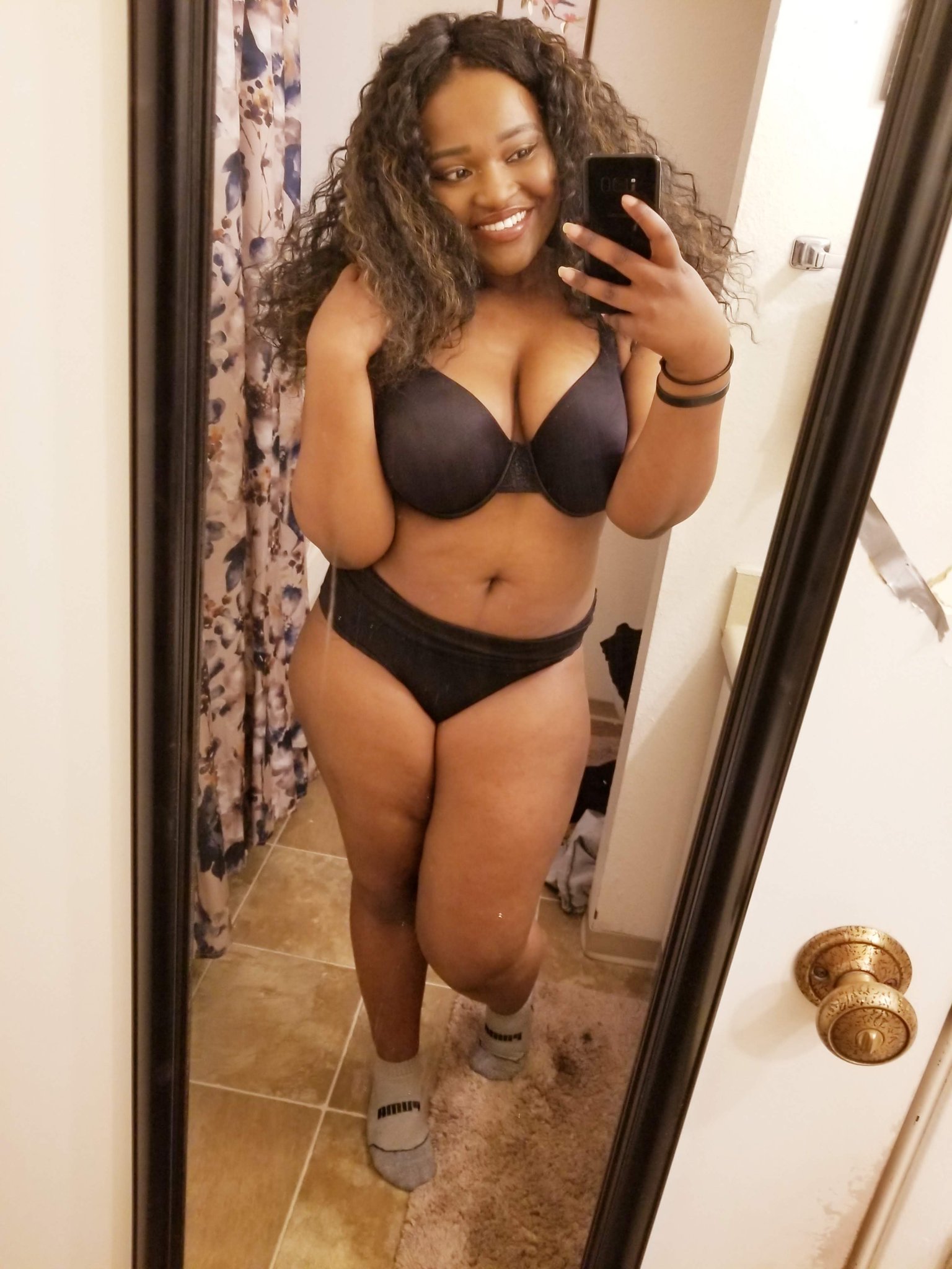 2 pic. #thick #bodyafterbaby THICK THIGHS DON'T LIE 😜😍😁😏👌💋❤ https://t.co/cv8omPZbWb
