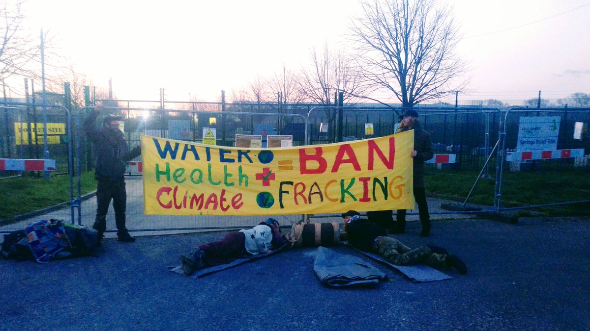 Fossil Fools day #lockon at #Misson #fracking site being drilled in North #Nottinghamshire. For our water, our health and the climate: ban fracking!