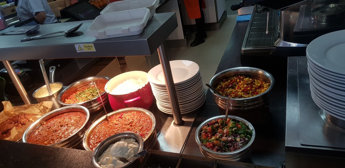 gemma_shelly's tweet photo. Three types of chilli at Portsmouth today #EliorFoodie #elioruk #teamportsmouth #oneteam @marcuselbourne @StevenageFoodie @Davebrett11 https://t.co/EIWSRsTh0Z