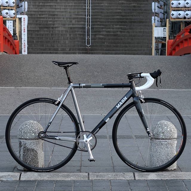 torinukeki's tweet photo. #MashAC1 #trackbike #DuraAceTrack #武田神社
April Cool One (AC-1) https://t.co/m46e1YoGZV https://t.co/IXrPLnI7vN