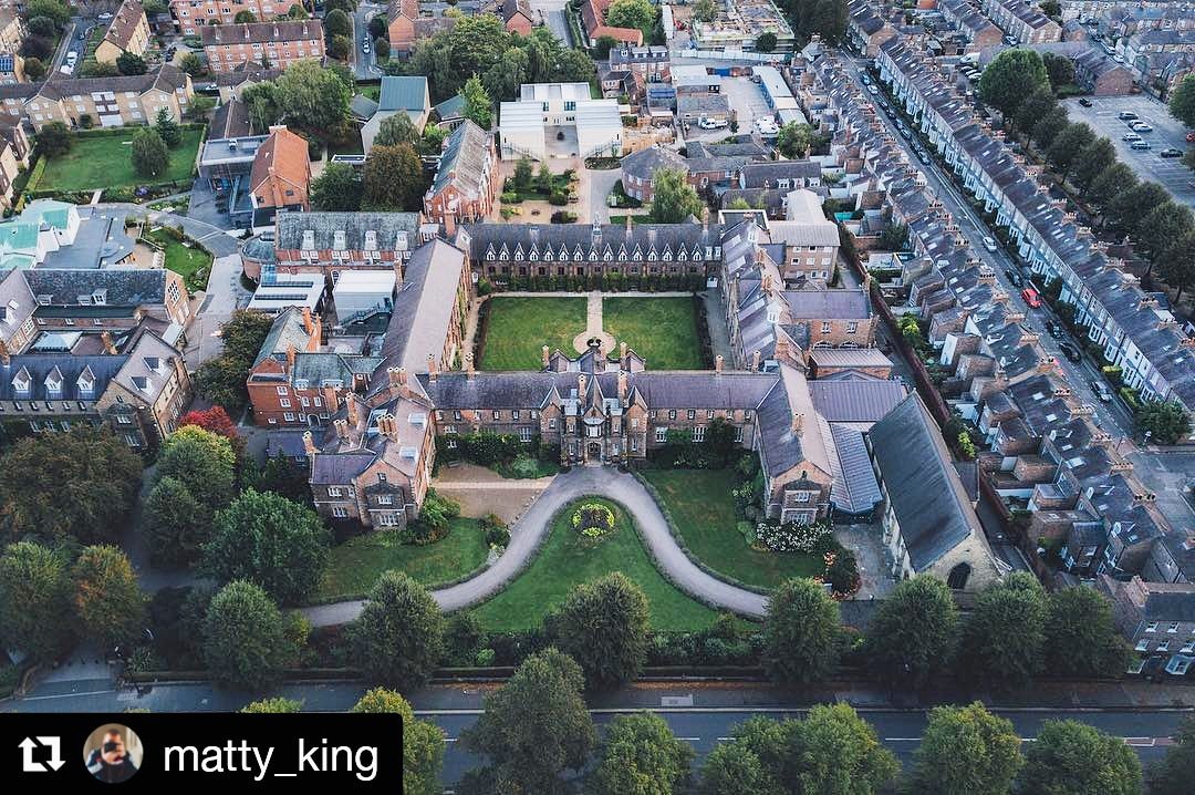 YorkStJohn's tweet photo. We 😍 this unique view of campus! Thank you @matty_king for some fantastic drone work 📸

#WeAreYSJ https://t.co/0sRJQ1GJnz