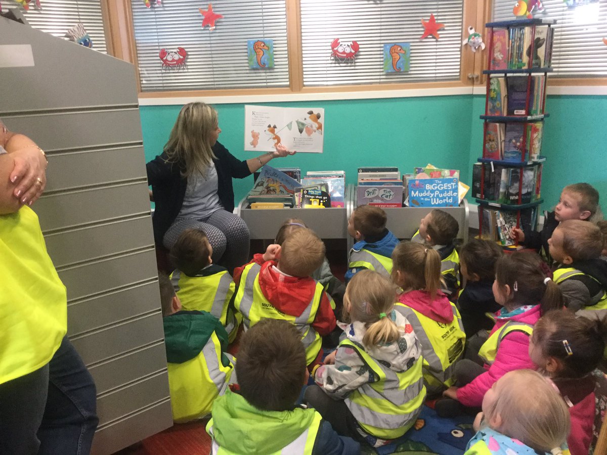 SaundersfootS's tweet photo. Reception class enjoyed visiting Saundersfoot library. We were met by the librarian who told us all about the library. We had a lovely time! #ScpOut #ScpLlc https://t.co/rtj2g7RgOA