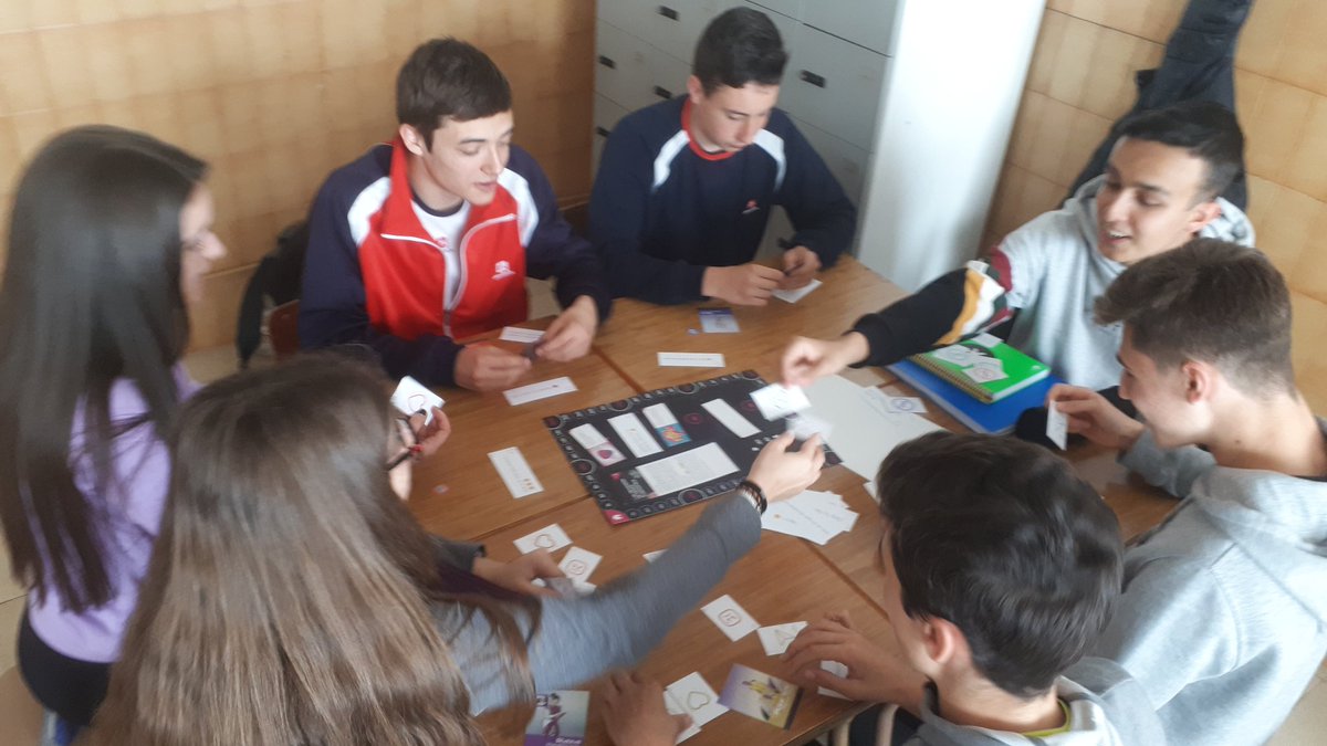 Salesianos Monzón tweet media