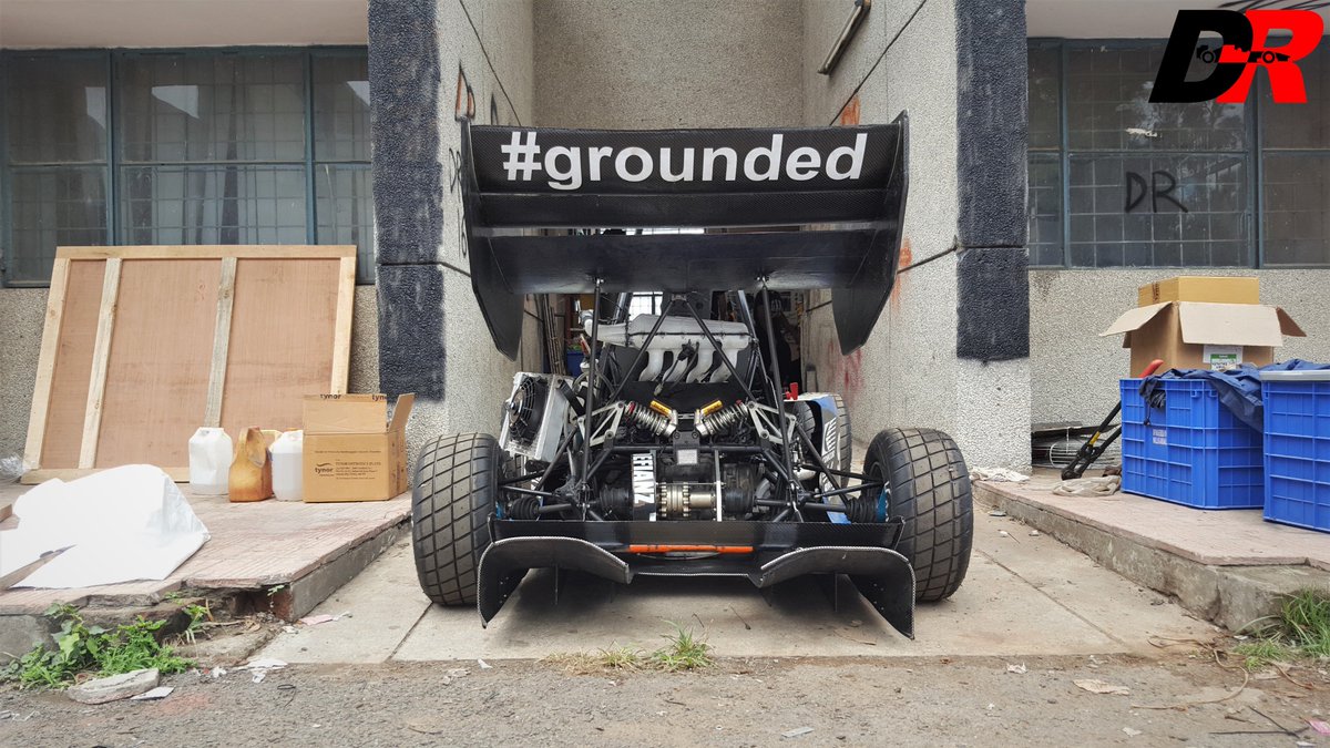defianzracing's tweet photo. Stay grounded and extra sparkly✨✨

Proud of our Fs 2016 car

#mondaymotivation #Fsae #racecar #safe

Team Defianz Racing
#Thingsdoneright https://t.co/JtZq5MiV4P