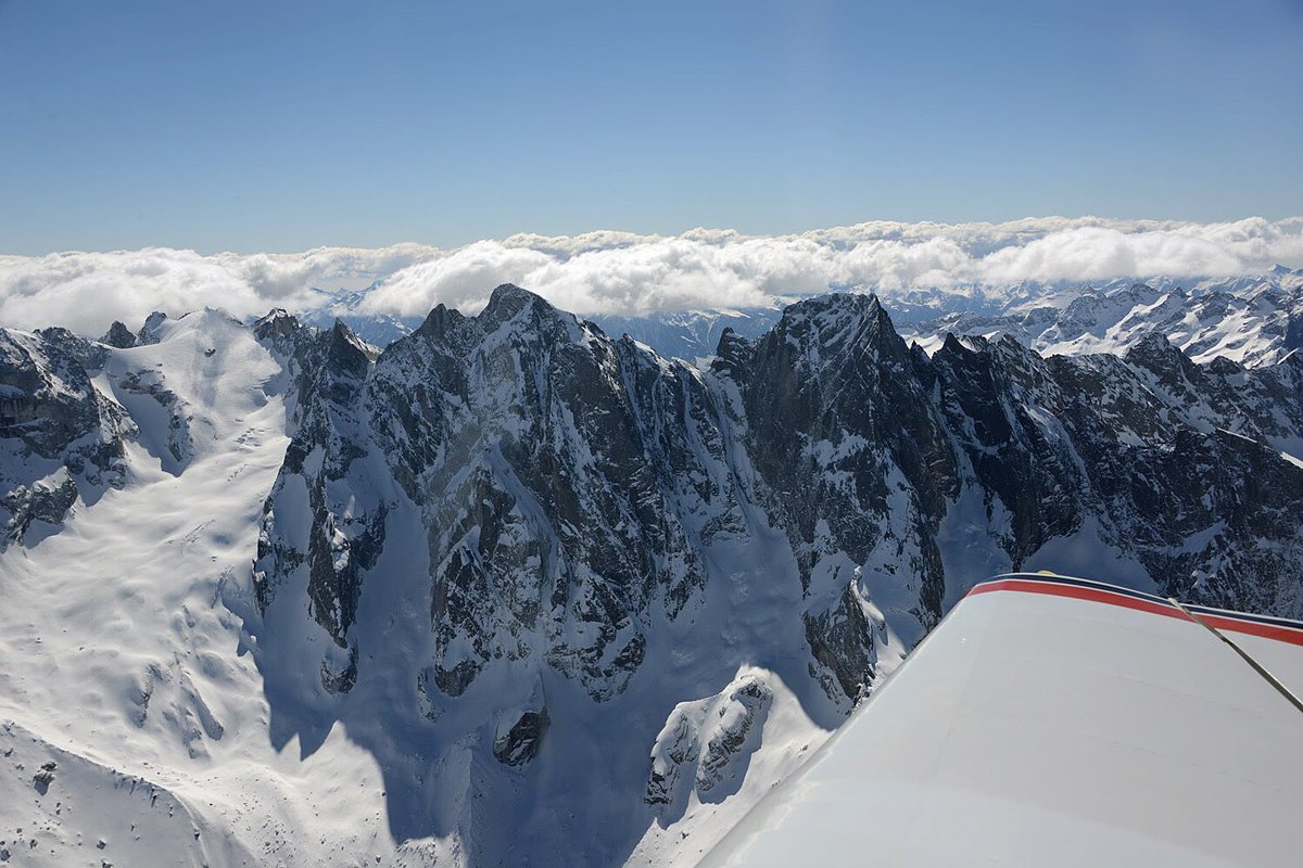 HopffPaul's tweet photo. Winter flying over #Bergell: Piz Cengalo und Piz Badile.
#valbregaglia #engadin #InLoveWithSwitzerland #pizbadile @Graubunden @graubuendner @MySwitzerland_e @Valbregaglia @MySwitzerland_d https://t.co/nwYnHsqzzJ