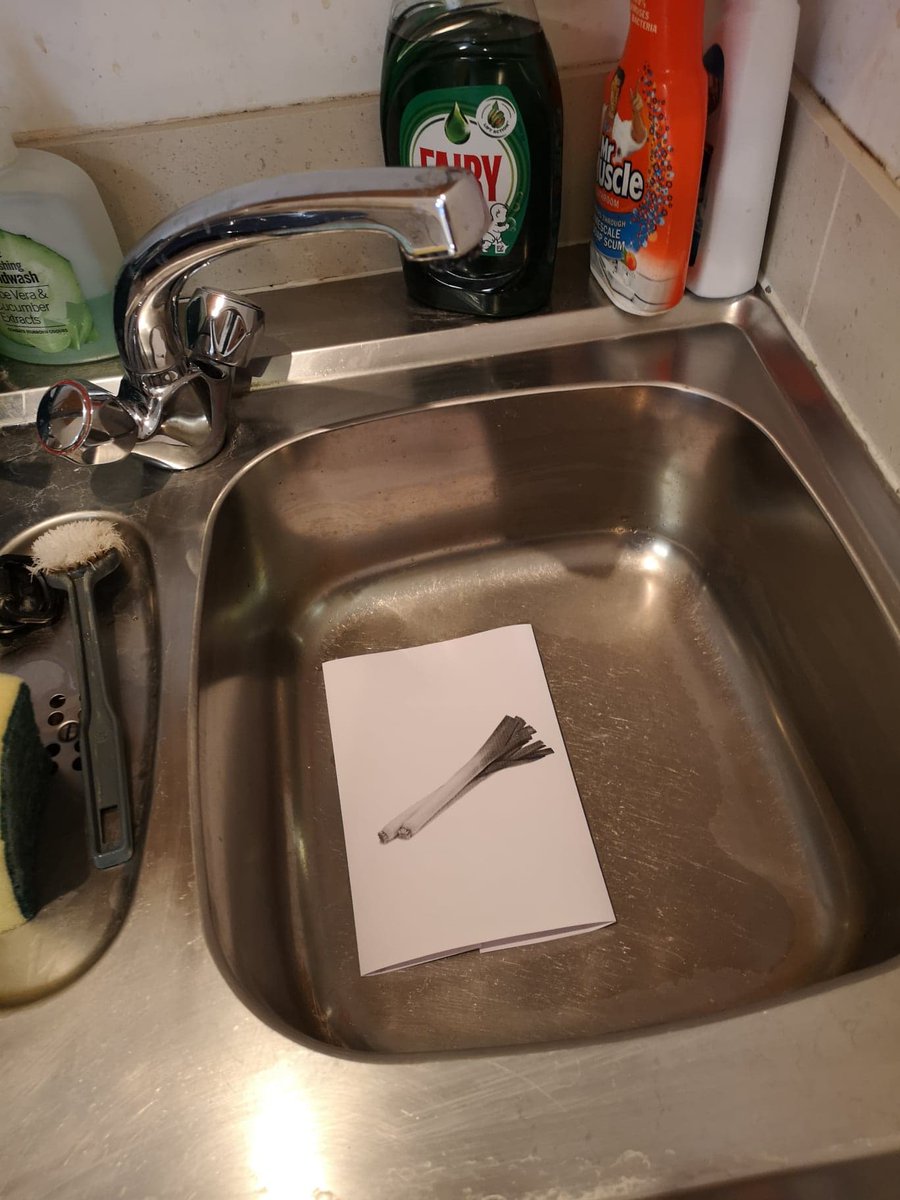 BuildingLinkLtd's tweet image. We think the sink has a leek... 😂🥬🔧

#AprilFoolsDay #1stofApril #jokes #AprilFools