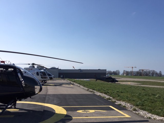 HeliLausanne's tweet photo. Sightseeing tour over the UNESCO area of le Lavaux and the begining of the Alps

#volenhelicoptere #flighthelicopter #flights #UNESCO #Alpes #Vaud #lausanne https://t.co/uzVJ4Vg2uZ