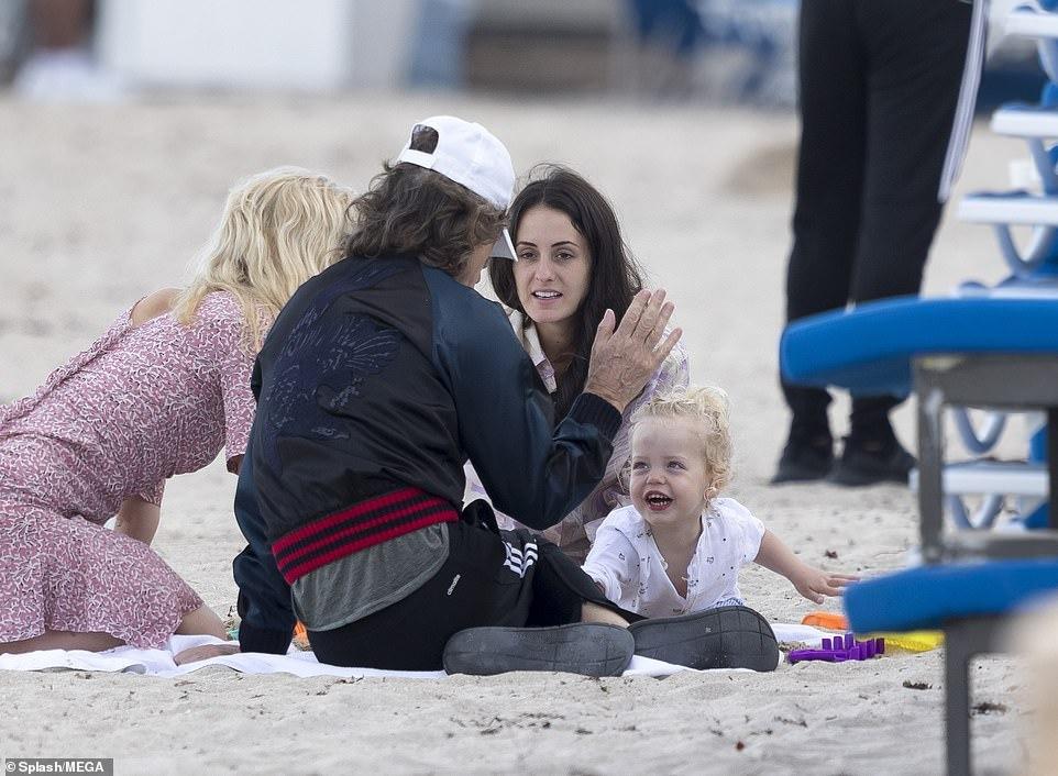 Mariefranceremillard On Twitter Mick Jagger With His Daughter Georgia May Girlfriend Melanie Hamrick And His Son Deveraux Photo Taken Sunday 31 March 2019 Miami Mickjagger Rollingstones Https T Co P8yqvbl0ob