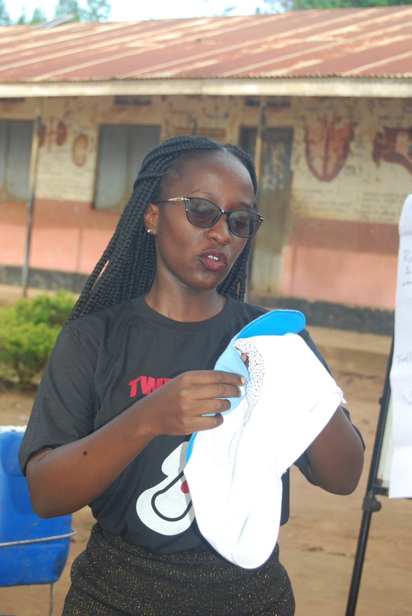 PatriciaKajumba's tweet image. #EqualityDignityPeriod Women and young girls have a right to have happy periods. We have the right to access information about menstruation. It's not something we should worry and whisper about. #HappyFlow #ExpectRespect #LetsTalkPeriods @SexRightsAfrica