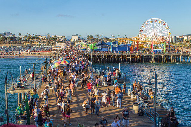 CrownReloNZ's tweet photo. #LosAngeles is an amazing melting pot that is attracting newcomers from all over the world, making it exciting and vibrant as it is today! https://t.co/o3G6ADyLbN @LACity @discoverLA #visitLA #movingtoLA #movingcompany #travel #CityofAngels #relocation #movingcompany #Goknowing https://t.co/1o9p2zzana