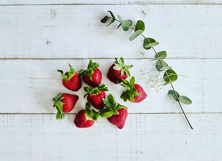 ¡Buenos días! Una buena manera de comenzar un lunes es con un desayuno que incluya frutas frescas del mercado.Así que entra en kibus.online y elige productos de primera de la plaza de Lugo.

#realfood #realfooding #comidareal #productosdemercado