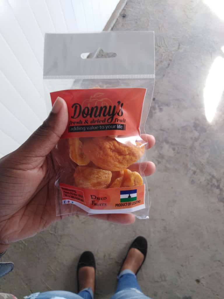 DonnySfruits's tweet photo. "One day we will reach our wildest dreams." - Thapelo Ntsiki ( @Donny_Ntsiki ), Founder and CEO of @DonnySfruits
#DonnysFruits
#AddingValueToYou
#MondayMotivation https://t.co/PGbLBgGTnD
