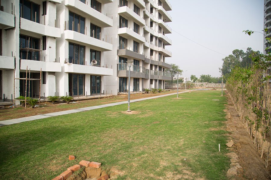 ISVRConsulting's tweet image. #ParasDews Buy your ready to move Luxury Home in Paras Dew's @Sector106 Dwarka Expressway Gurgaon. 3BHK+SR-1760 Sq.Ft.@85 Lakhs Only. ISVR REALTY -8826623862