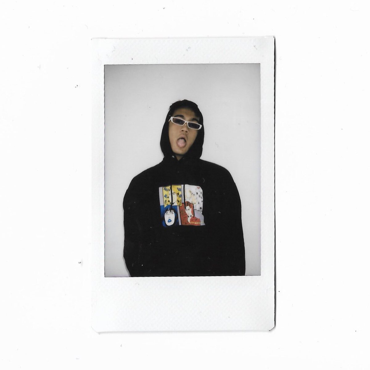 LOVECLUBWORLD's tweet photo. OUR MOOD HOODIES ARE NOW AVAILBLE ONLINE!
😃😢🖤😡
SHOP NOW: https://t.co/JFiH3LRbzi https://t.co/K2UoUYUWqs