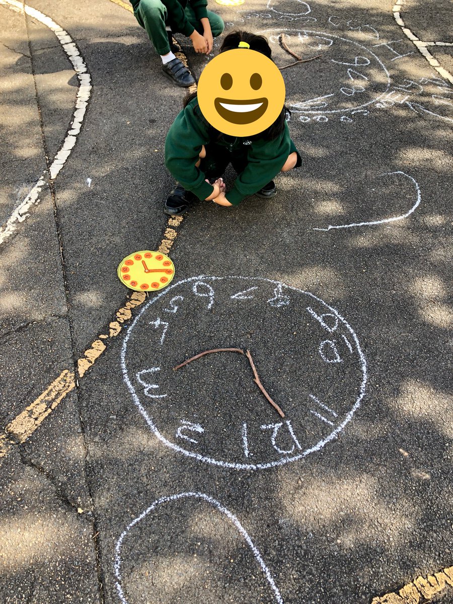 This week for maths we took our learning outside to make clocks out of sticks &amp; chalk ⏰😊 Leppington Public School