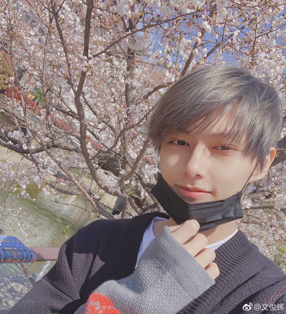 jun_archive's tweet photo. 예쁘닝 ㅠㅠㅠㅠ 좋은 하루 보내 준아😽💖 https://t.co/QBOyxS7k8a