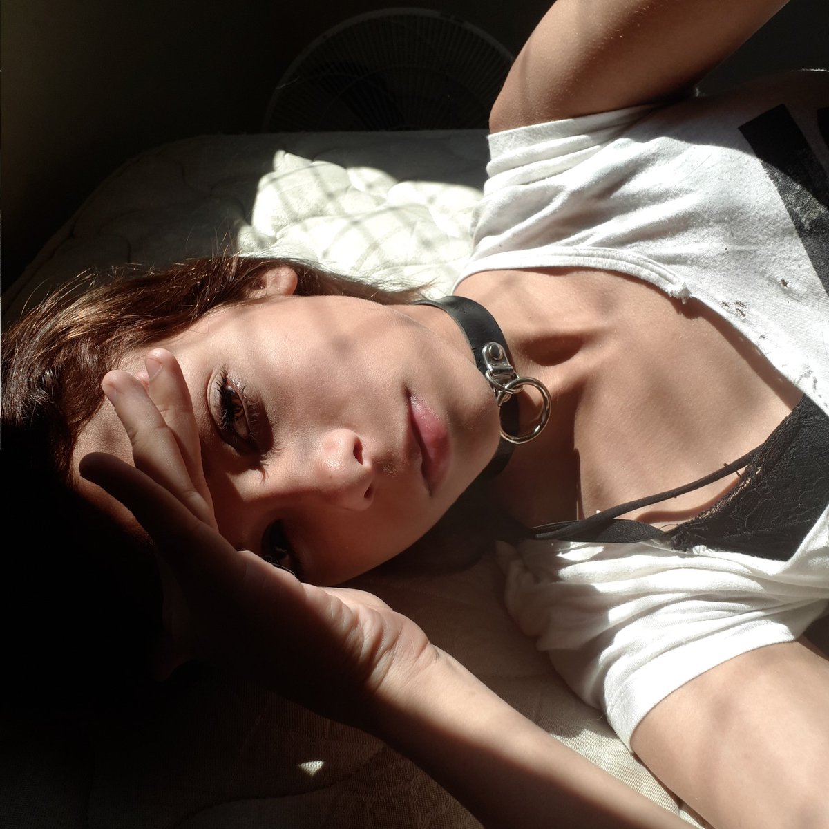 anwcatxrina's tweet photo. bitch-
#ARMYSelcaDay https://t.co/LG7hdQhnzM