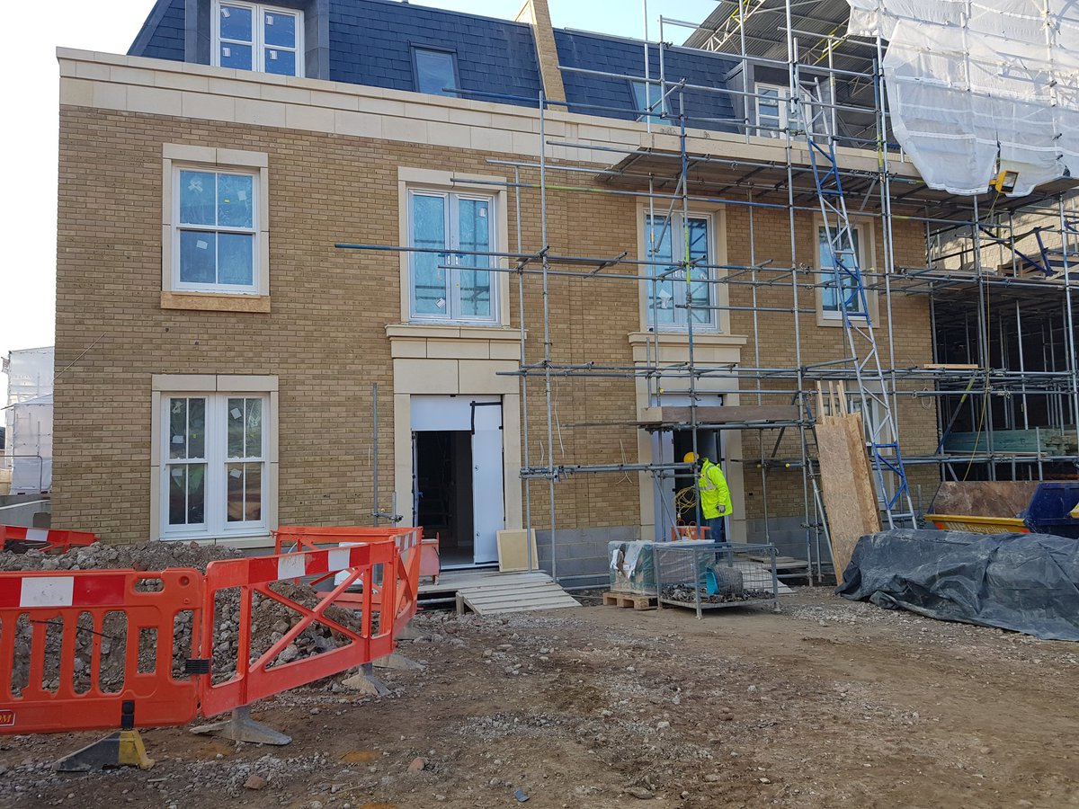 StoneworksL's tweet image. Blossom hill-Raynes park 
Great job by Londonstoneworks specialist.