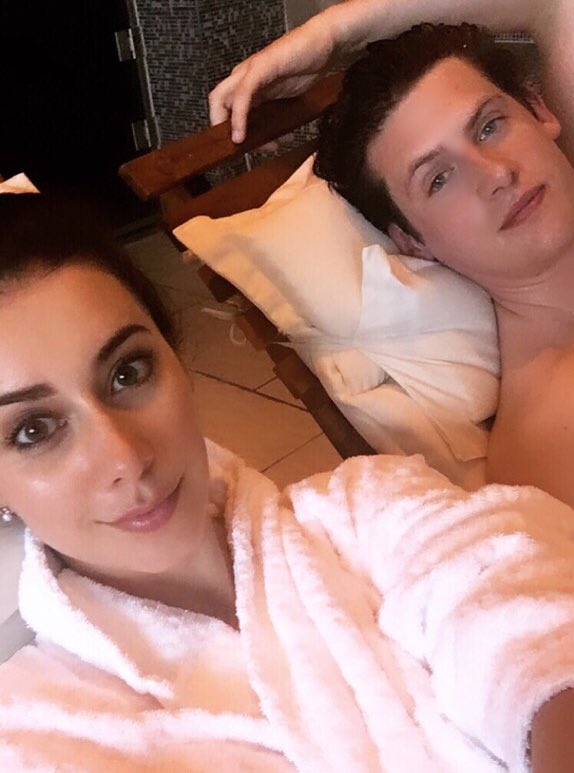 Such a wonderful spa weekend away at @EllenboroughPk 🧖🏻‍♀️💆🏻‍♀️💕🥂