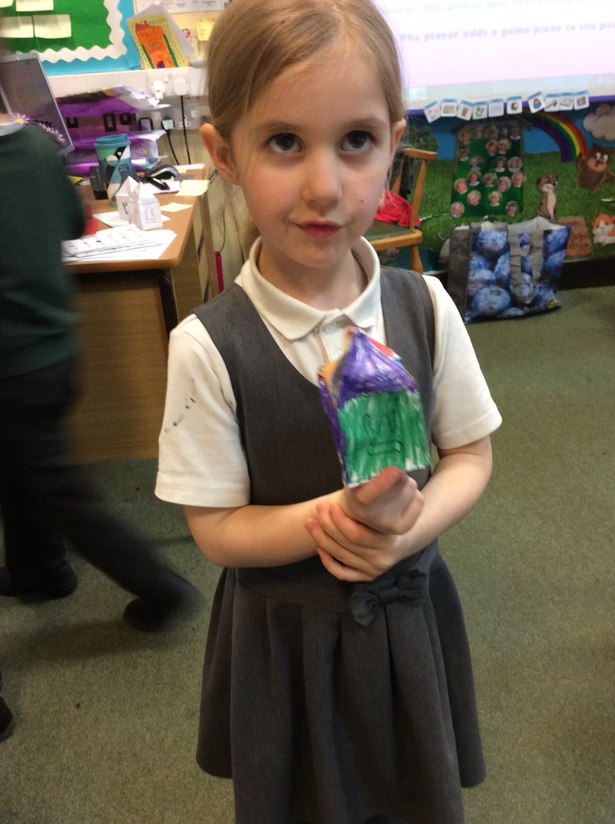 bps_Y1's tweet photo. We have been learning about Judaism and made our own dreidels! #FriFav #RE https://t.co/8kwMHUrknB