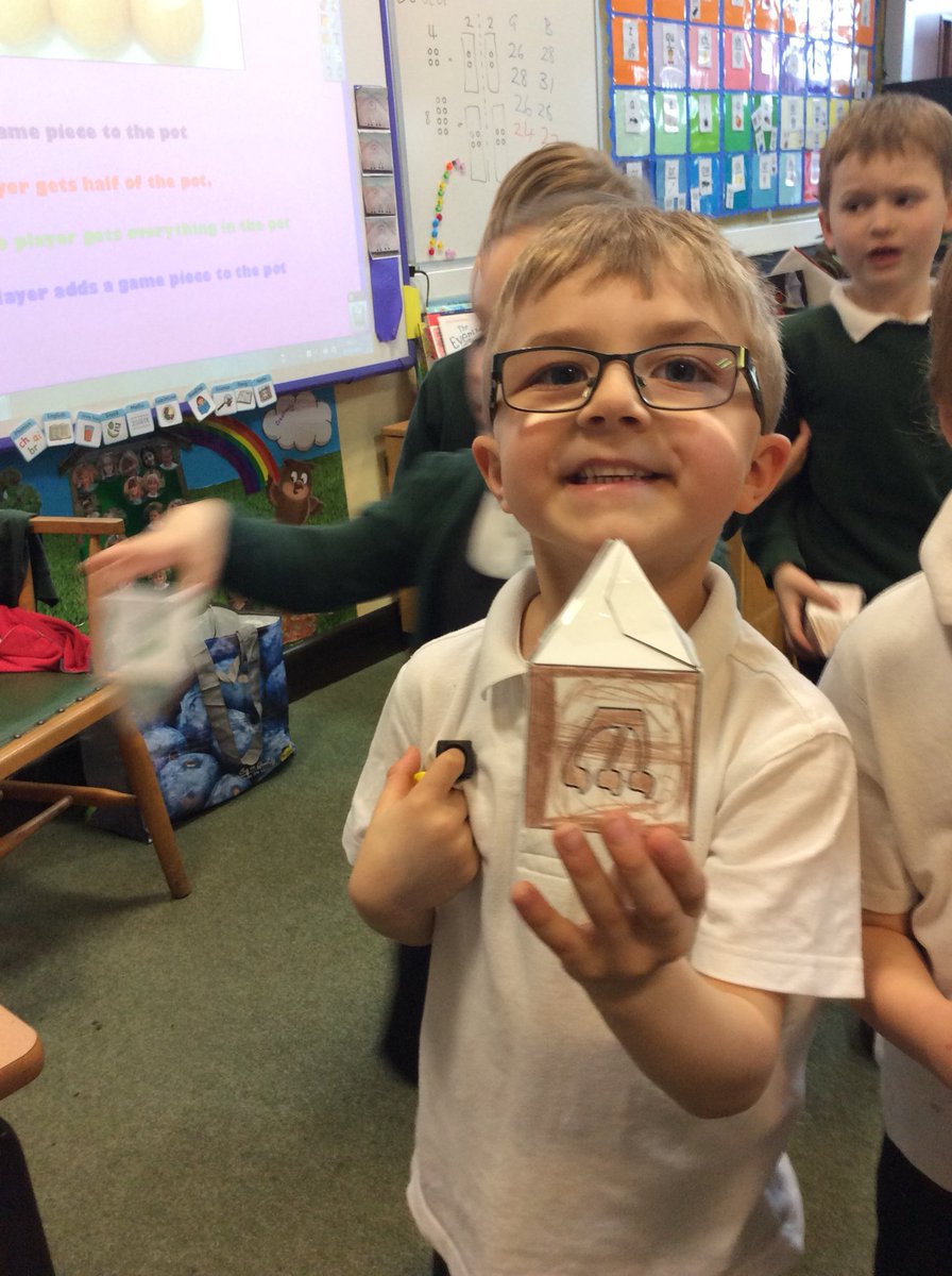 bps_Y1's tweet photo. We have been learning about Judaism and made our own dreidels! #FriFav #RE https://t.co/8kwMHUrknB