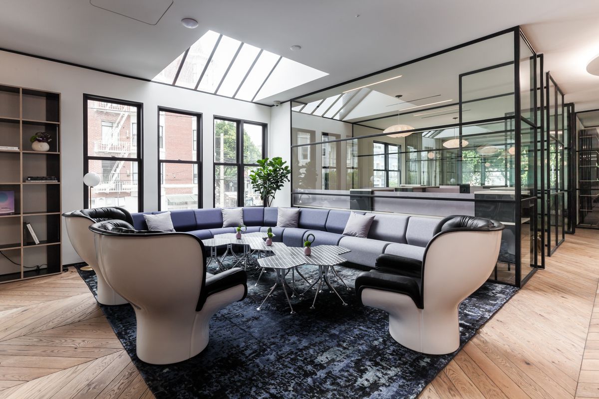 DesignAccent3's tweet photo. Every person needs an environment where he will be able to work well and relax. In order to achieve this goal, it is necessary to properly plan of the space and Therefore, all the necessary inventory will be arranged.
#Interior #Design #Work #Relax #FitOut #Accessories https://t.co/Iieua0lDK1