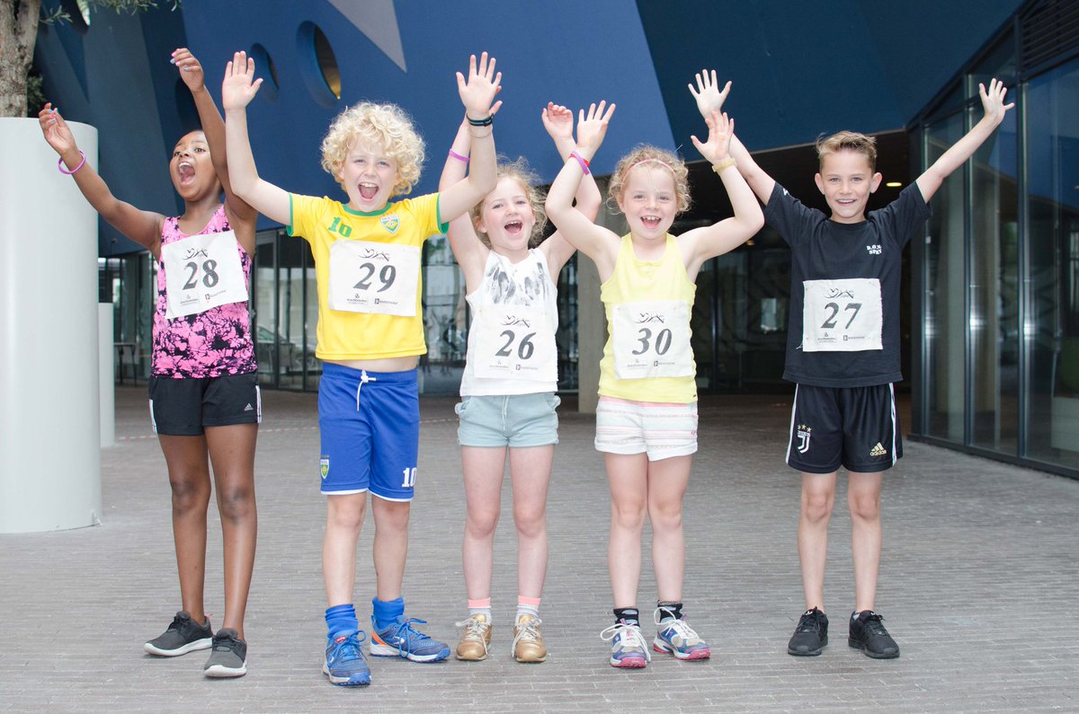Jaaa komt u maar! Wie is er dit jaar bij? Inschrijven kan. We zien je graag ZONDAG 26 MEI 2019....#rotterdam #sport #event #stopsma #goeddoel 
ZOWEL VOOR KINDEREN ALS VOLWASSENEN!! <3 
redappeltrappenloop.nl/inschrijven-de…