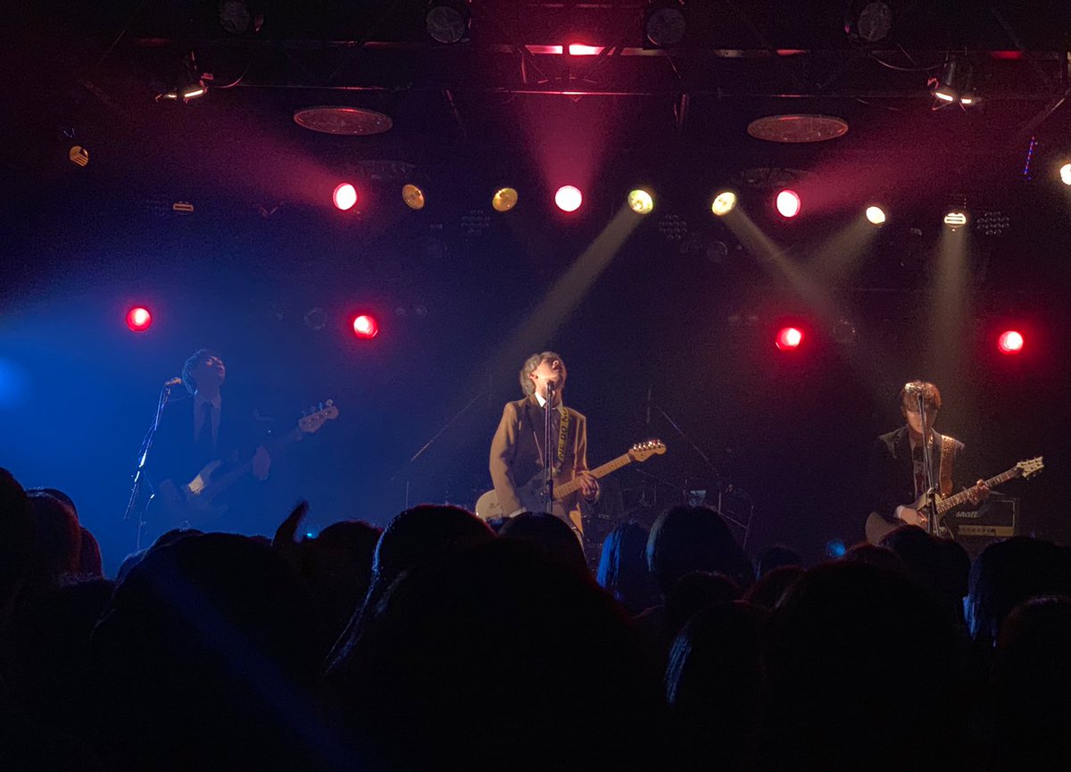 noovystaff's tweet photo. 初日 #大阪MUSE ありがとうございました✋
いつも暖かく迎えてくれる大阪、
今回のツアーで、いままで #noovy の一歩一歩を感じてもらえたら嬉しいです😊

残り今週末の名古屋と来週末の東京も、お待ちしております！🙌
Hank Last GIG、いよいよ残り2本💪

#noovy 
#OneMoreStepTOUR https://t.co/d5Y2pabl3r