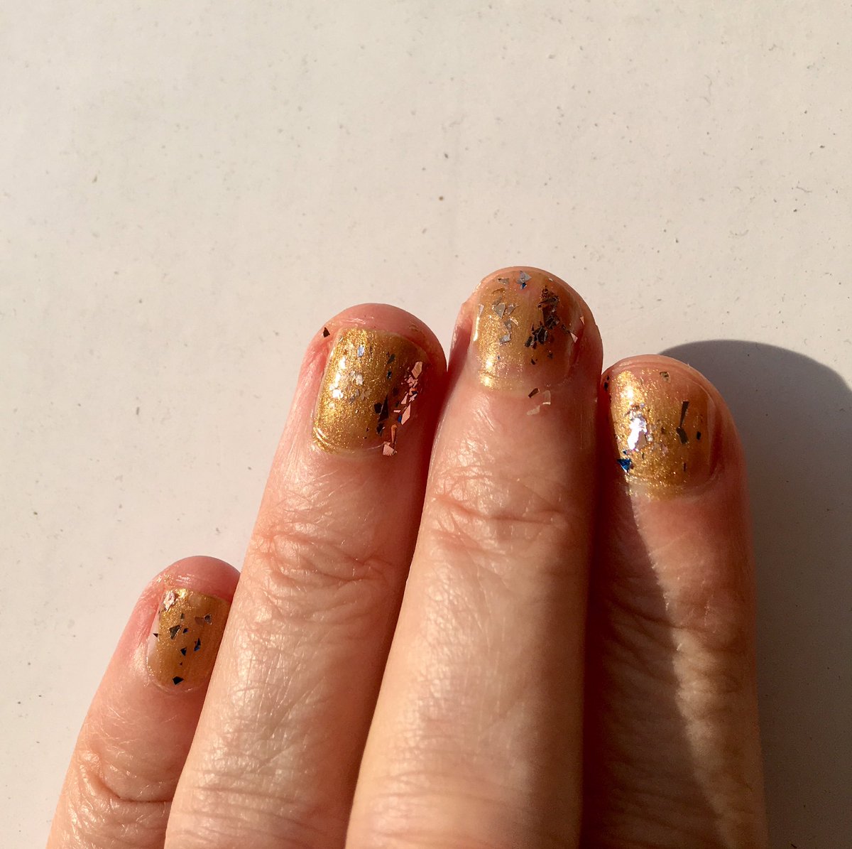 JGjanegreenMBE's tweet photo. Usually paint nails blue when presenting but obviously sparkly #gold this week #goinggold #liug #women #girls #autism @ws_pcf @AspieWS @AspensCharities #infinity #sussexgiving https://t.co/AC6ZxU24y8