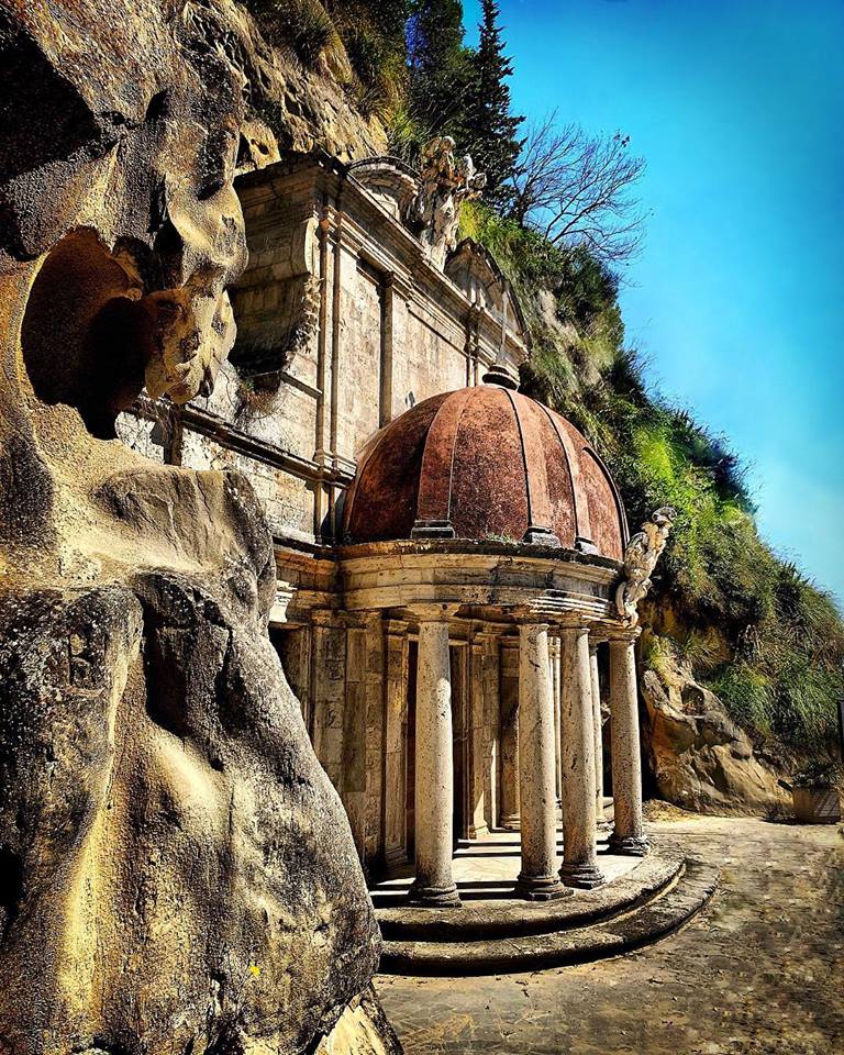 LucaLamber's tweet photo. Il #Tempietto di #SantEmidio alle #Grotte, #AscoliPiceno.
(foto: @eliom79) https://t.co/ZzwHSNnyBY