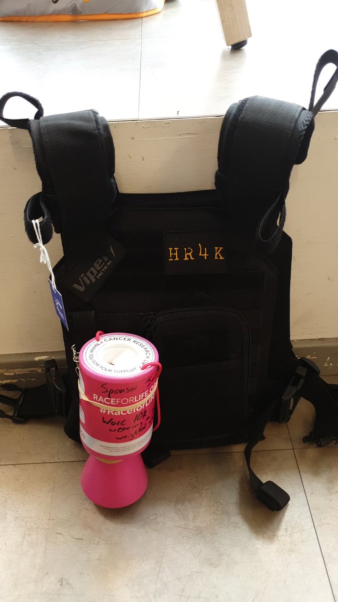 CRUKLudlowShop's tweet photo. Our shop manager will run the Worcester 10k @raceforlife wearing this 20lb weighted vest. Pop in store to feel it and pop a sponsorship in the nice pink goblet attached. #RaceForLife #HR4K #LeadLegs https://t.co/k13gqloFTD