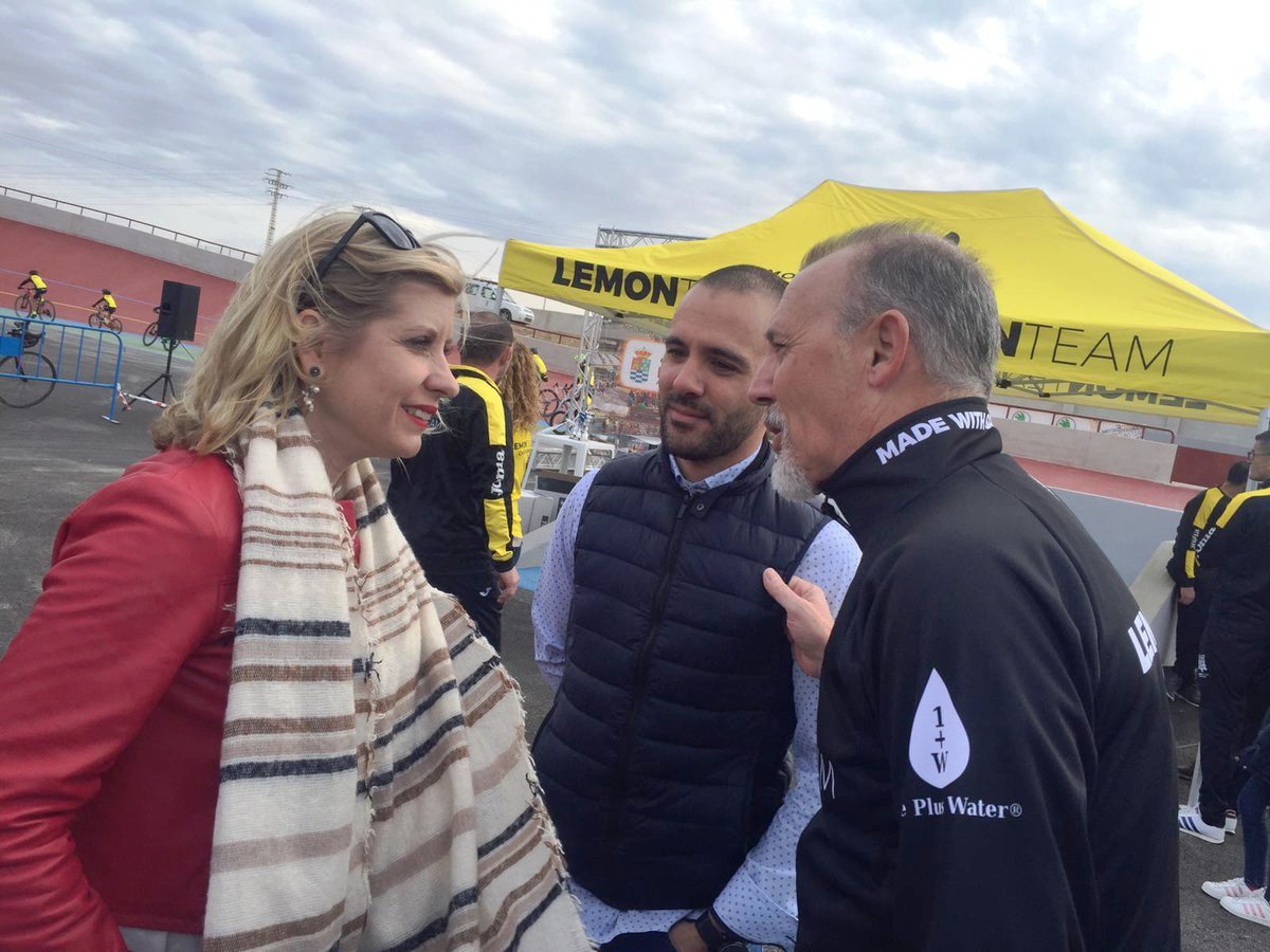 MolinadeSegura's tweet photo. @CutillasEmilio @psoemolina @EstherClavero ¿Quién miente en #Molinadesegura? "@psoemolina : 🚴‍♀El "RECIENTEMENTE CONSTRUIDO! Velódromo Municipal, Alejandro Valverde. El Velódromo fue inaugurado el 20/12/82, x D. Fco. Vivas Palazón y CONSTRUIDO por #CYASA con un coste de 72MIL€. Lo suyo es "reparado y reabierto " https://t.co/4a9zn8wIMq