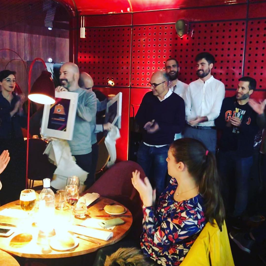 LabCave's tweet photo. Last Friday was the day we finally celebrated our anniversary - we thank everyone who was there to enjoy such a good time together. And we also took the opportunity to give a gift to our founders, @labcaveFernando and @ogbaro, and thank them for these 6 years 🎂🎉🎈🥂 https://t.co/ZKtsg6WTeW