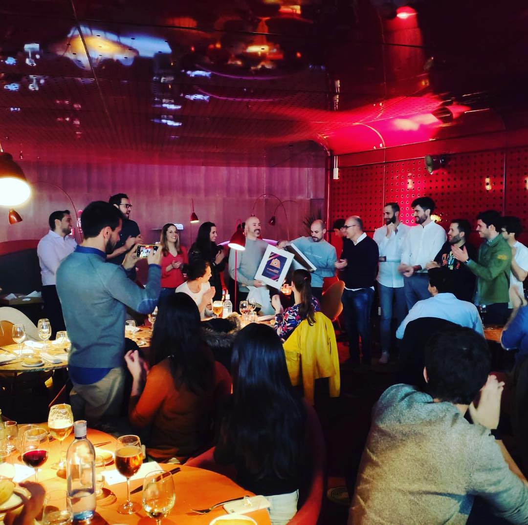 LabCave's tweet photo. Last Friday was the day we finally celebrated our anniversary - we thank everyone who was there to enjoy such a good time together. And we also took the opportunity to give a gift to our founders, @labcaveFernando and @ogbaro, and thank them for these 6 years 🎂🎉🎈🥂 https://t.co/ZKtsg6WTeW