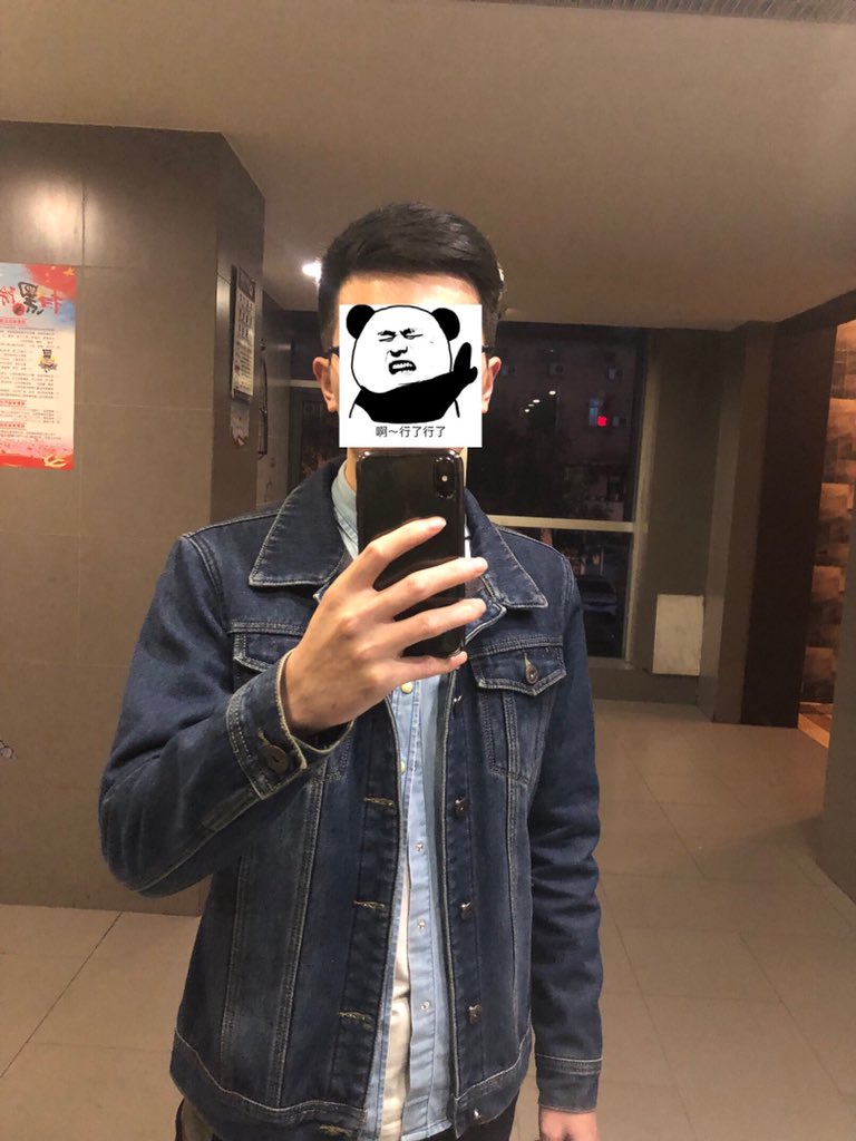 头发稍微长了点