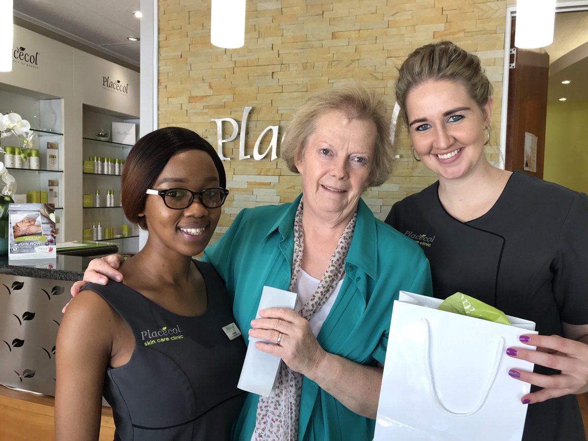 Placecolsa's tweet photo. Our CLUSE Competition Winner, Ingrid Baptiste, collecting her watch from Placecol Victorian Square.
#Placecol #SkinCare #Cluse #CluseWatch #Watch #WinWithPlacecol https://t.co/O3bVMo3K0M