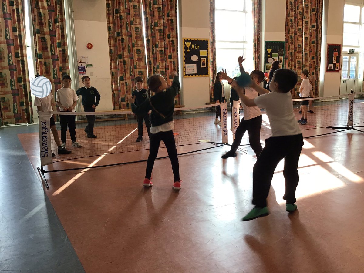 PEbassettgreen's tweet photo. Yr 3 just created their own version of beat the buzzer, and developed a range of methods to keep score. @Create_Dev @creatorMattA @bassettgreenps #crosscurricular #mathsinPE https://t.co/rW6jkuo9dY