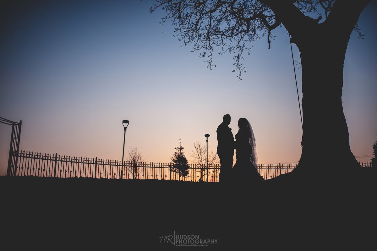 HRHudsonPhoto's tweet photo. A few snaps from my latest wedding at the stunning @CanadaLakeLodge between Rhiannon &amp; Gareth https://t.co/CbKMJEpSH1