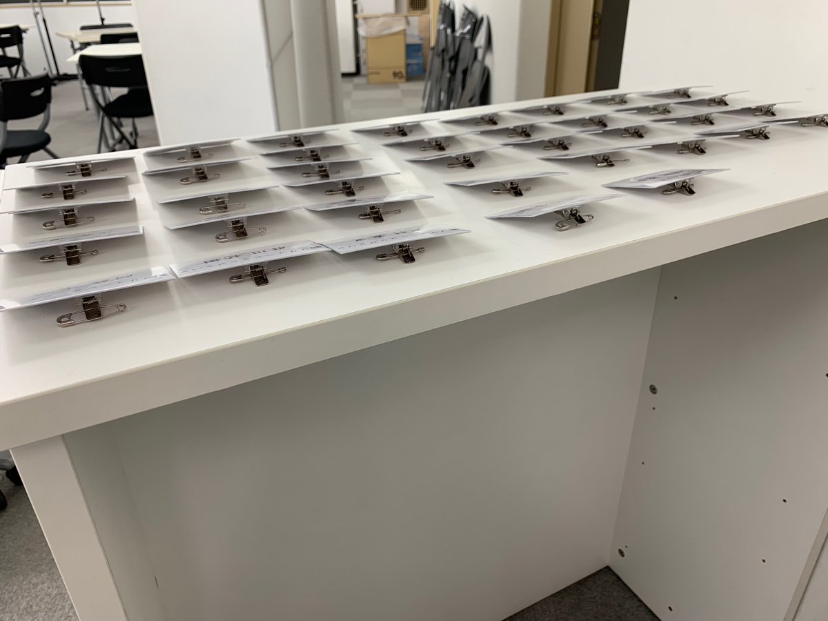 plusonekensyu's tweet image. 明日からのプログラマー、エンジニアになるための新入社員研修に向けて、名札、レイアウト変更、完了しました!
#新入社員研修 #Javaプログラミング研修 #Server研修 #ビジネスマナー研修 #企業研修