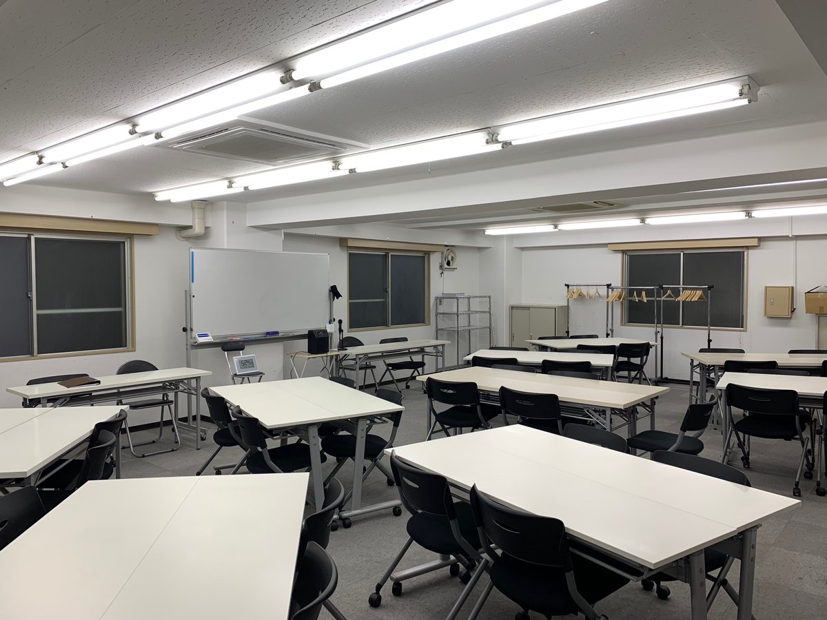 plusonekensyu's tweet image. 明日からのプログラマー、エンジニアになるための新入社員研修に向けて、名札、レイアウト変更、完了しました!
#新入社員研修 #Javaプログラミング研修 #Server研修 #ビジネスマナー研修 #企業研修