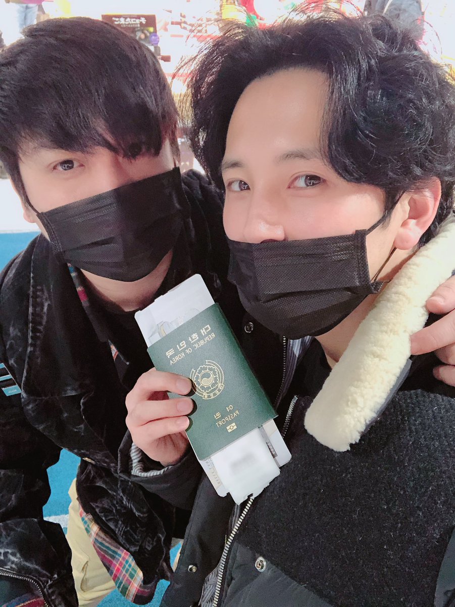 cxt_japan's tweet photo. [#CxT]

CxTのメンバーたちが無事帰国しました✨皆様の沢山の愛と応援のおかげでとても幸せな1ヶ月間になりました‼️メンバー共に感謝感激です🥰約1ヶ月間お疲れ様でした😆💗
感謝の気持ちを伝えられないぐらい
ありがとうございました🙇🏻‍♀️
また会える日まで〜❣️💕

#チャヒョク #テホン https://t.co/8pkE5F54rX