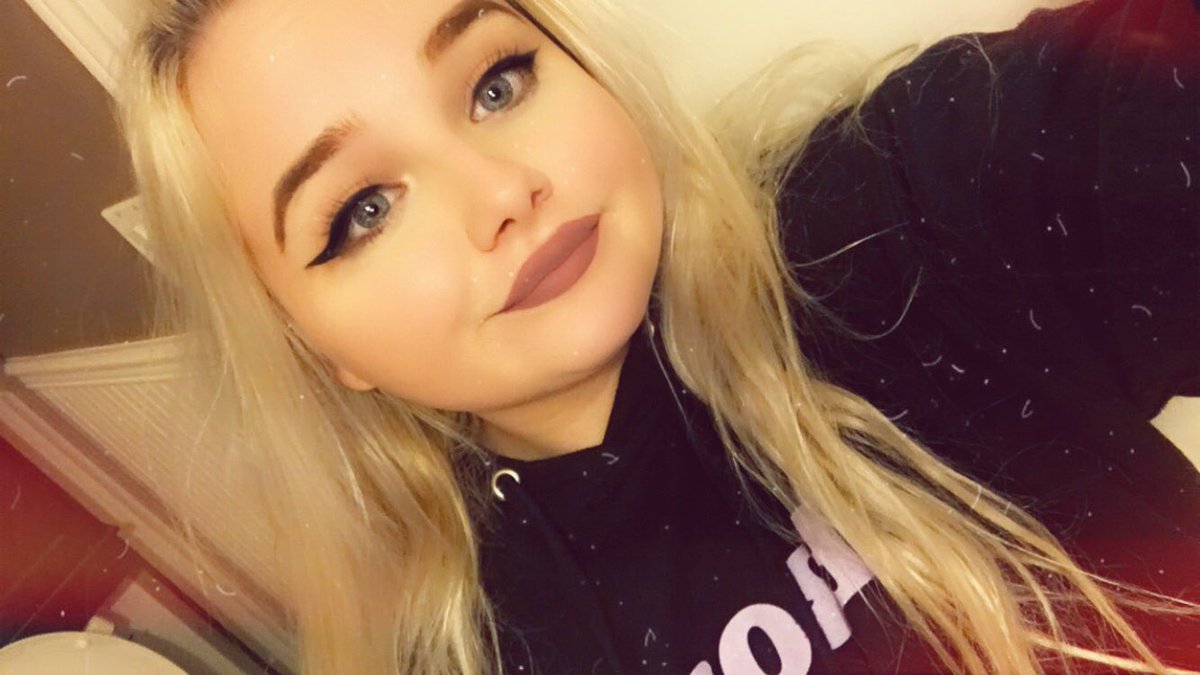httpbayleigh's tweet photo. #SelfiesForEdwin xcuse my ugly ass self😪🤙🏼 https://t.co/142C1xxFMk