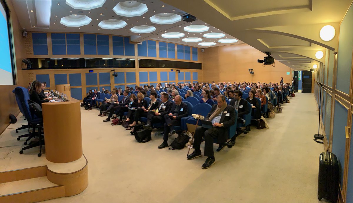 matthieu_dhenne's tweet photo. @DeBoufflers #ConfMarques https://t.co/4yeonsBmCP