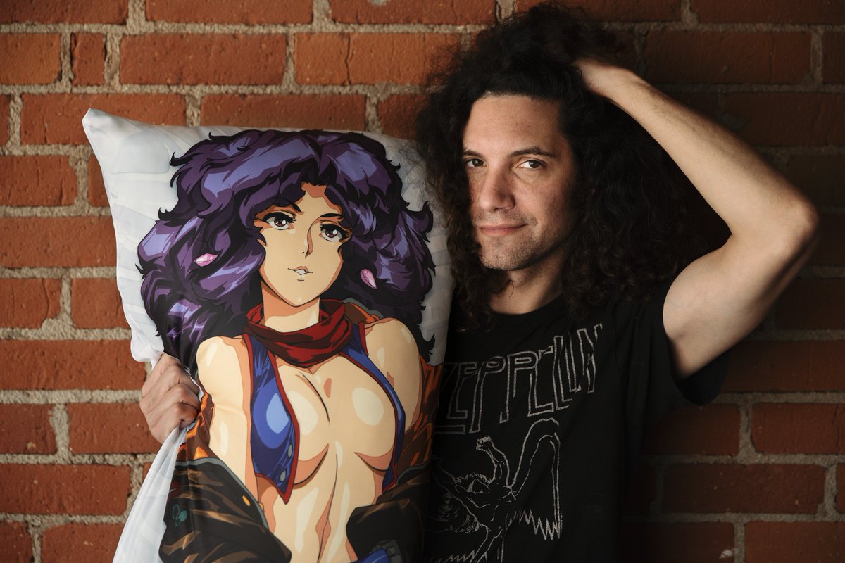 Game Grumps on Twitter "DAN’S BODY PILLOW IS SOLD OUT.