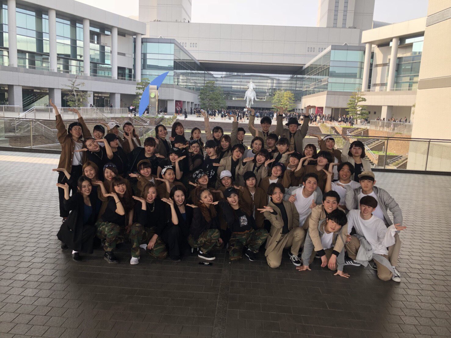 Jds 明日 4月2日は愛知淑徳大学入学式です 場所は名古屋センチュリーホールで行われます Jdsも15時半ごろに踊ります ぜひ見てください ちなみに 新歓も4月10日にあるので そちらもぜひ T Co 1tvn2hgn6n Twitter