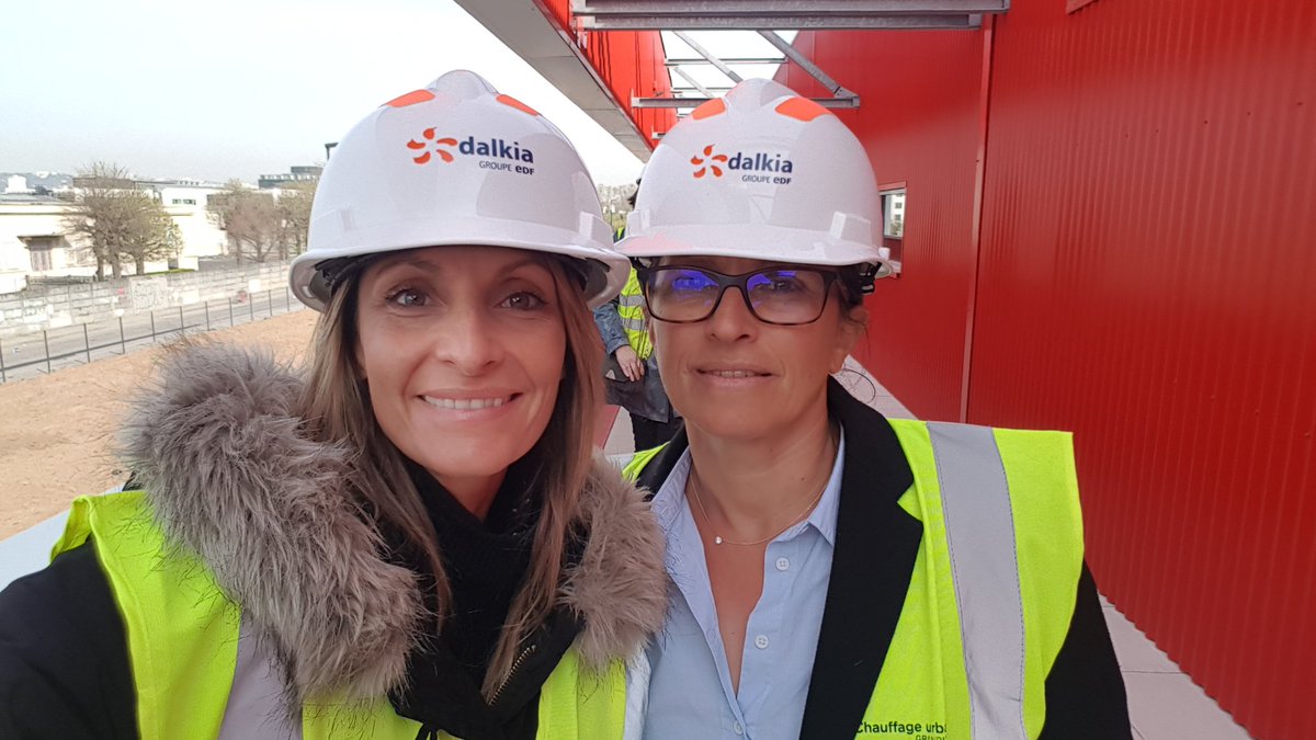 Sand_Audrain's tweet photo. 📅 L'inauguration officielle de la chaufferie bois de Surville sera le 11 avril prochain ! 

🔥 Promesses tenues pour les équipes de @dalkia &amp; @grandlyon @villedelyon @EDF_AuRhAlpes @ademe 🍃 #TransitionEcologique #Lyon 

Ce matin repérage avec la team event @FolleEntreprise 👍🏻 https://t.co/rW46aSYGY1