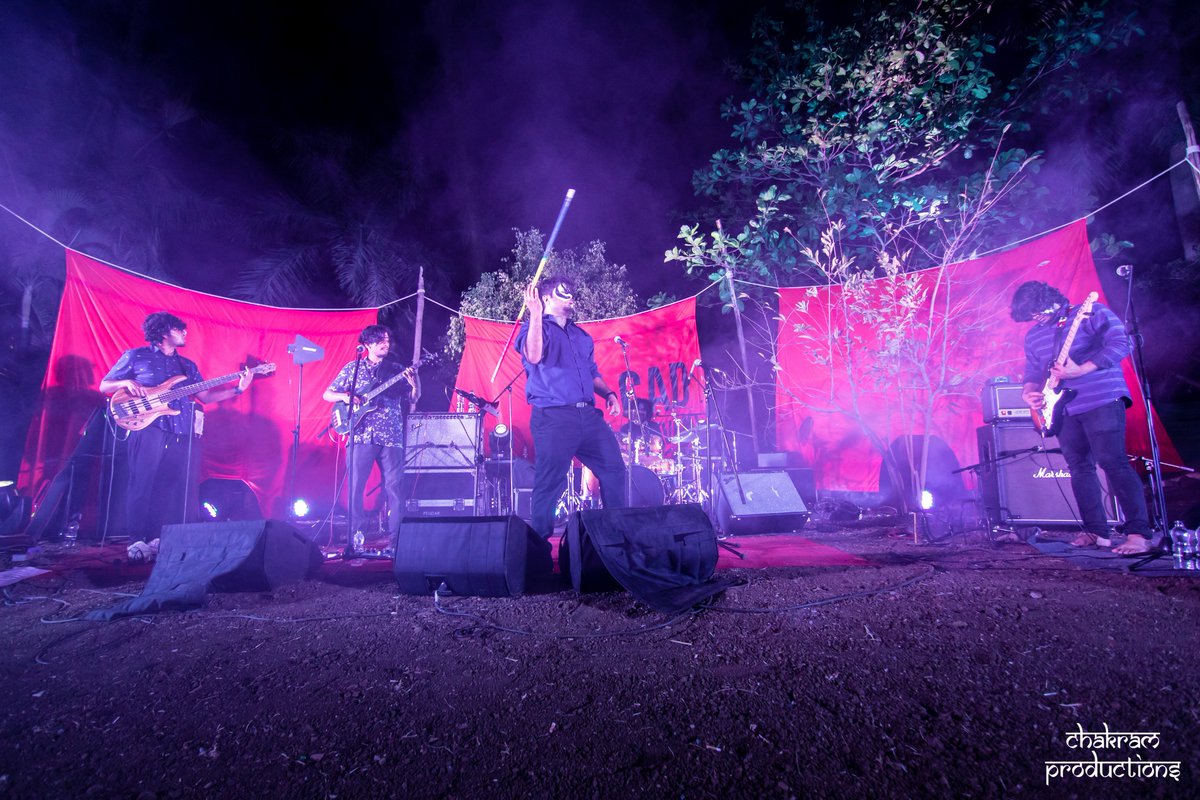 CtrlAltDel8's tweet photo. Bands @kabircafelive, @RaghavMeattle and @dairaindia live on day 2 of the Sidestand stage, #CAD11!
Photos by Dishang Popat | Chakram Productions
#IndianMusic #IndianRock #AlternativeRock #SingerSongwriter #GigsInMumbai https://t.co/AS20DrDV8A