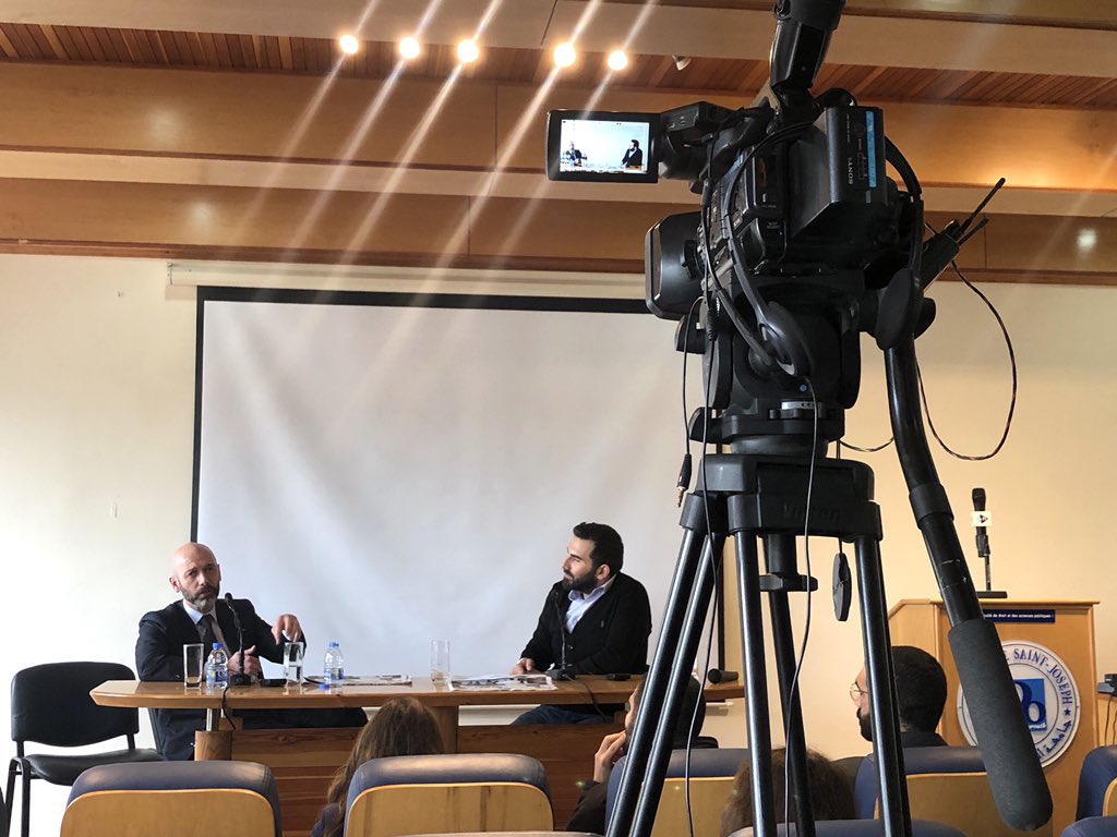 USJLiban's tweet photo. How Artificial Intelligence is changing the #Business landscape ?!
Second panel with Elie Habib co-founder of @anghami and Khaled Zeidan managing director of MIC Ventures 

#AI #ArtificialIntelligence #USJConnect #BlueDawn @Annahar https://t.co/bViscxfFuk