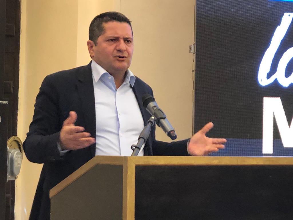terraccianoFim's tweet photo. #Bentivogli a Matera la contrattazione deve riportare la democrazia sostanziale in azienda. Ricostruire legami tra le persone Se siamo il sindacato della partecipazione, come è la #Fim, lo dobbiamo fare a partire dalla gestione del lavoro in azienda #RivoluzioneMetalmeccanica https://t.co/HkWhkiTNwD