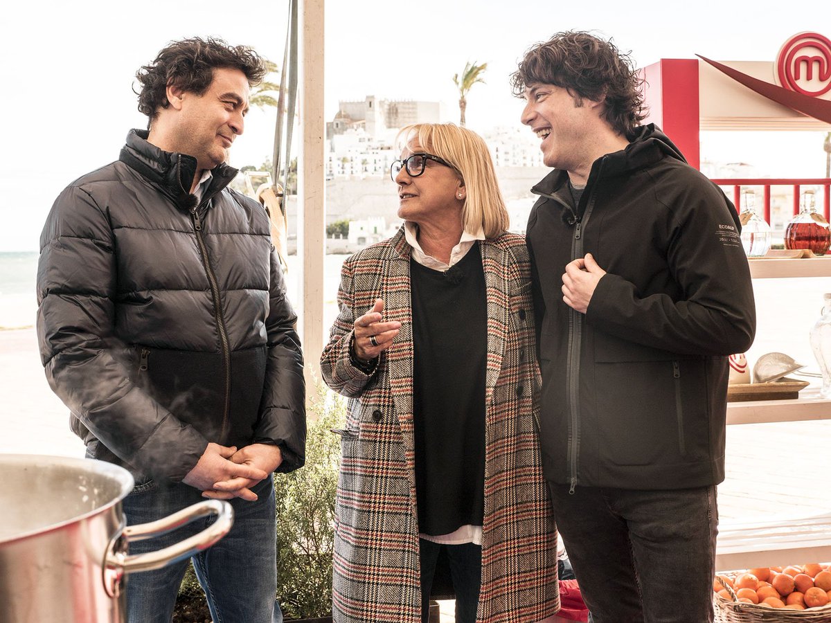 RTVE_Com's tweet photo. 👩🍳La #croquembouche estará mañana en el menú de #MasterChef😓 Hasta ahora nadie en @MasterChef_es ha conseguido replicarla
También, visitas de #Maribel, de #MasterChef1 y @onacarbonell👏
🍽️Martes a las 22:40 @La1_tve
👉https://t.co/m7HU9HZN2o https://t.co/0lqC4mIG3I